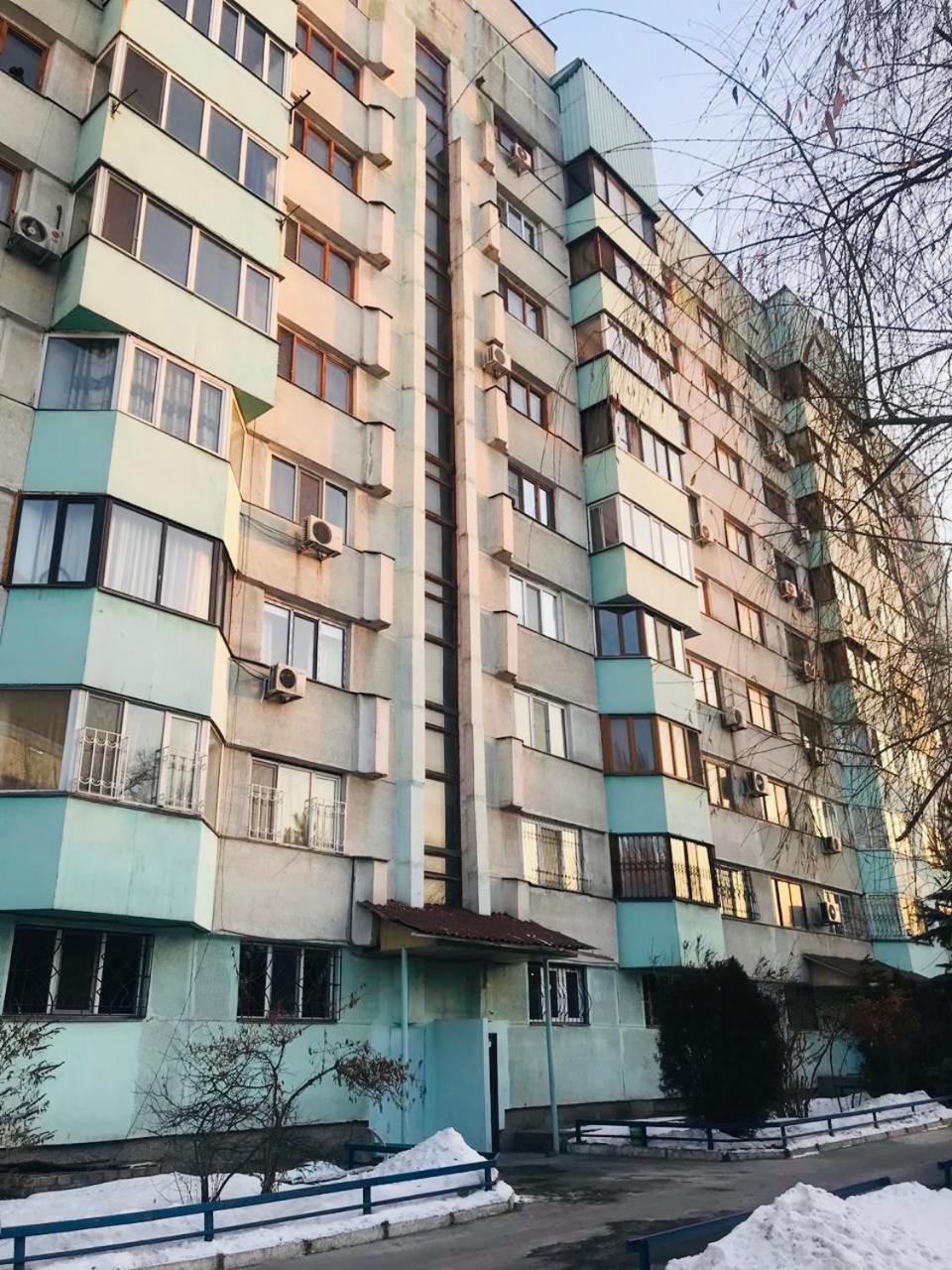 Ostello West Point Capsule Almaty Esterno foto